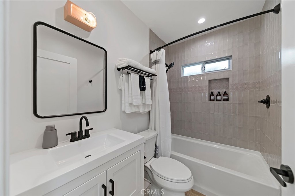 618 N Pass Property Photo 27