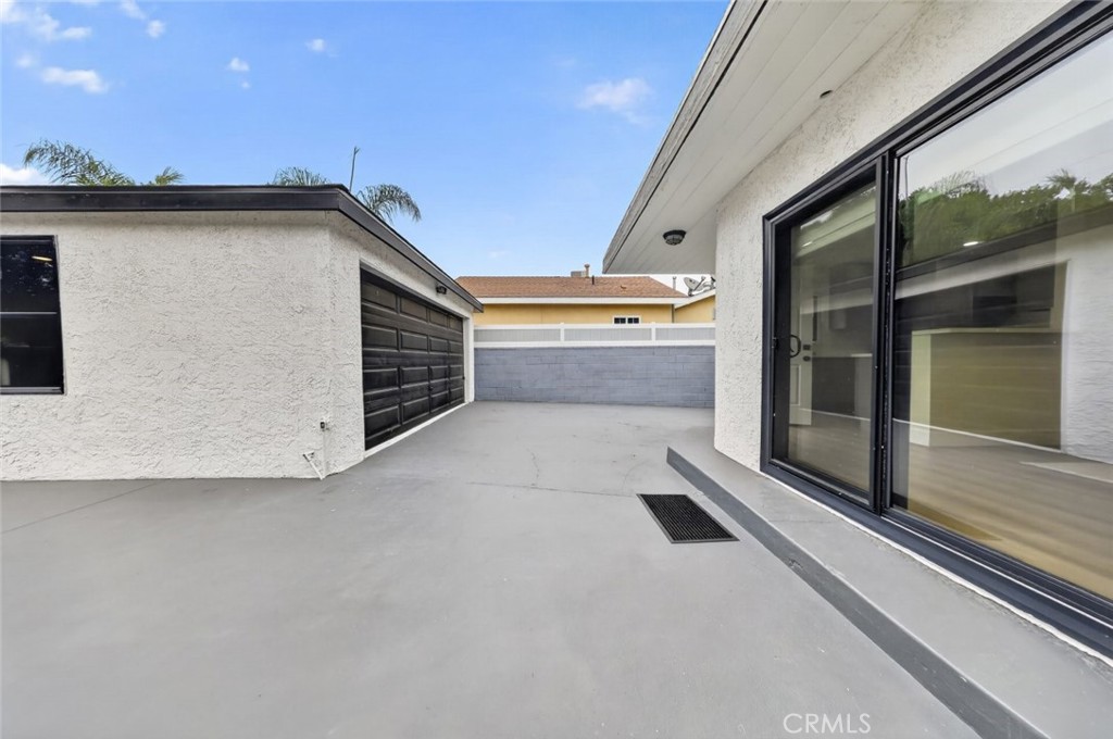 7907 Satsuma Property Photo 29