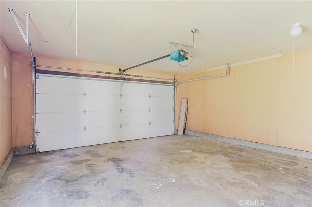 8400 Chimineas Property Photo 27