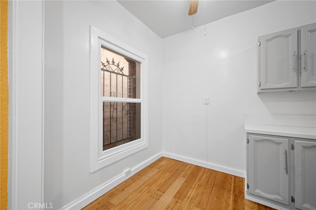 131 S Jackson Street 103 Property Photo 9