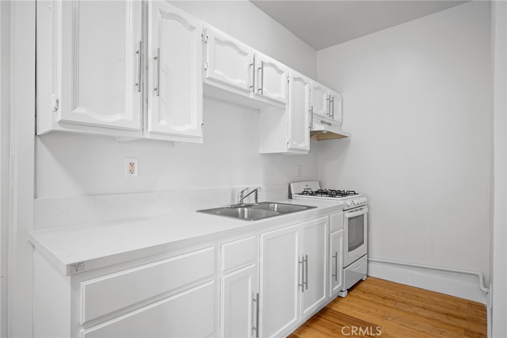 131 S Jackson Street 301 Property Photo 11