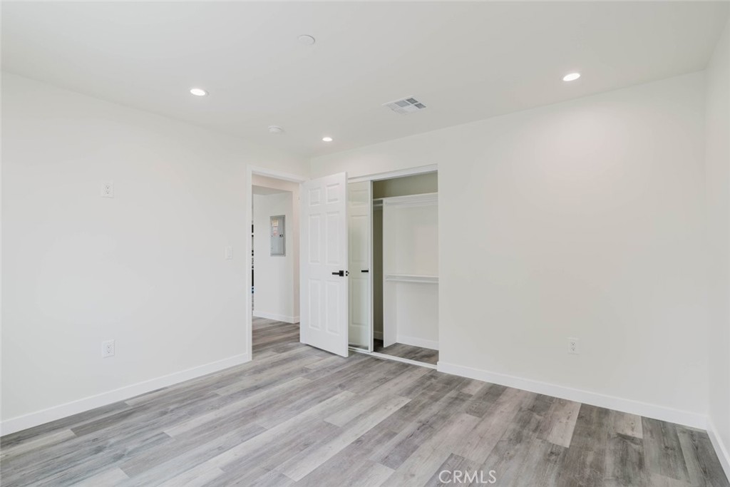 7732 Etiwanda 1/2 Property Photo 11