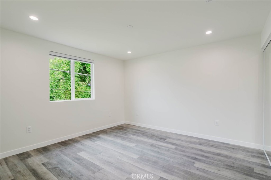 7732 Etiwanda 1/2 Property Photo 12