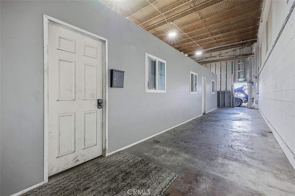 818 828 E Manchester Avenue Property Photo 13