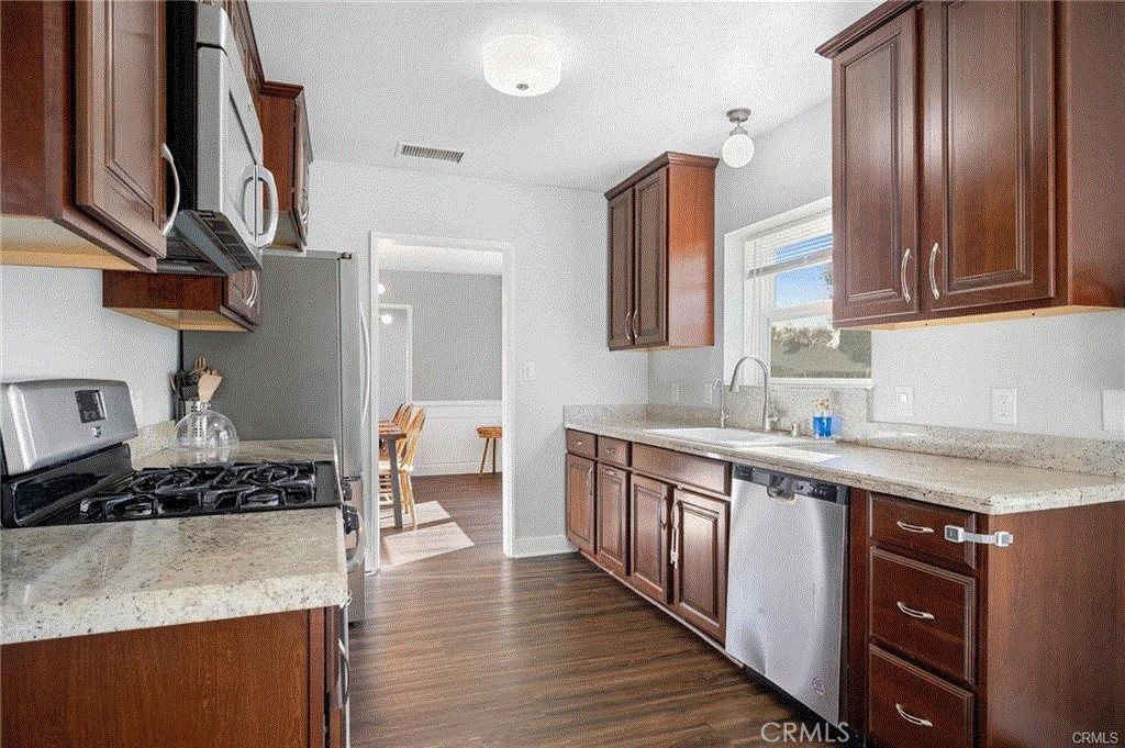 505 Cambridge Drive Property Photo 8