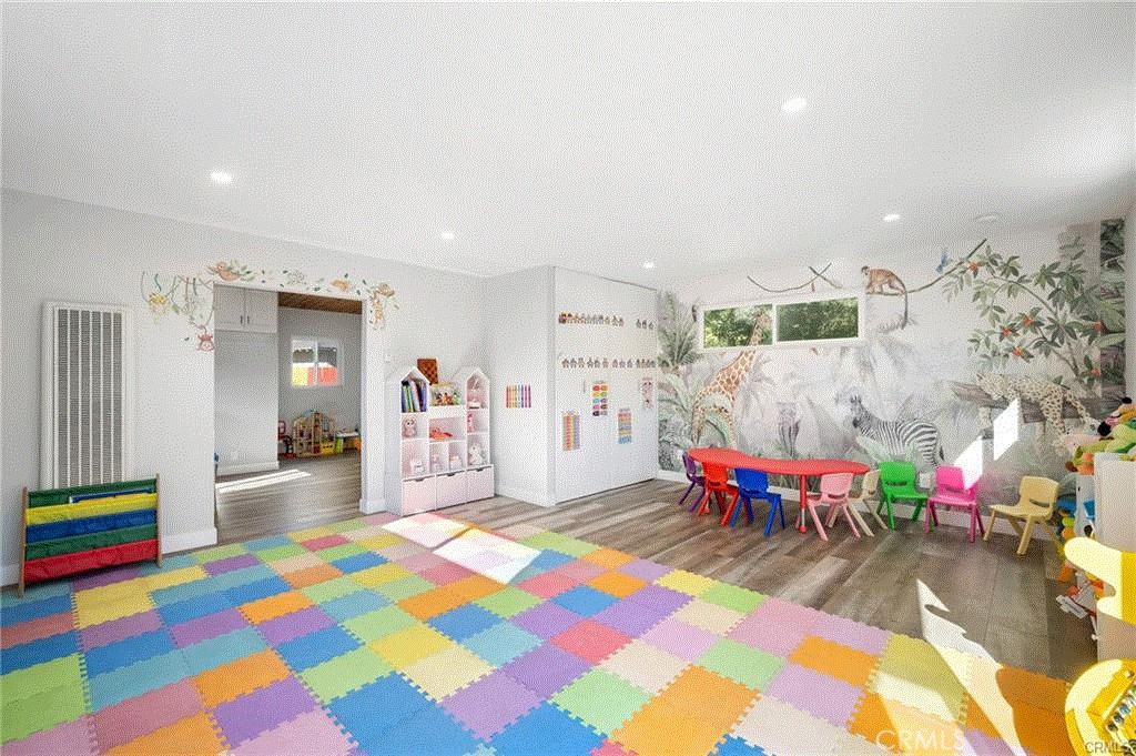 505 Cambridge Drive Property Photo 22