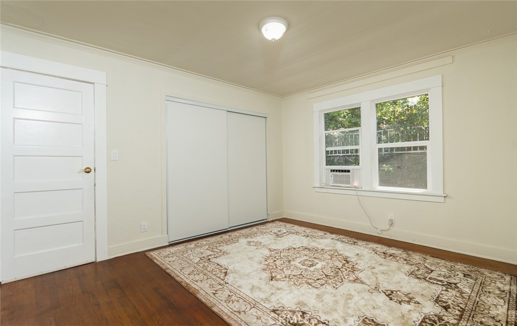 316 W Kenneth Road Property Photo 11