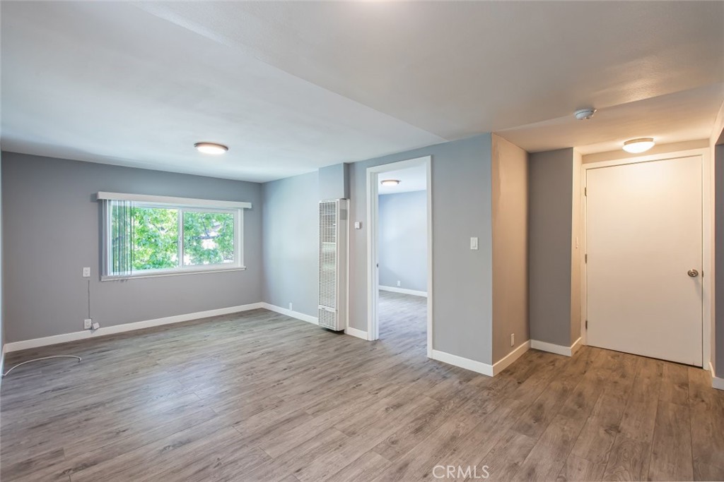 2520 Montrose Avenue Property Photo 14