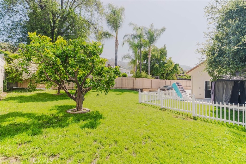 1079 E Elmwood Property Photo 37