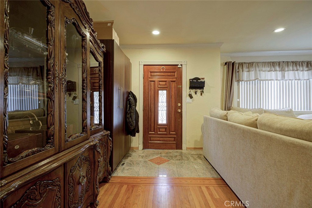 7792 Shadyspring Property Photo 2
