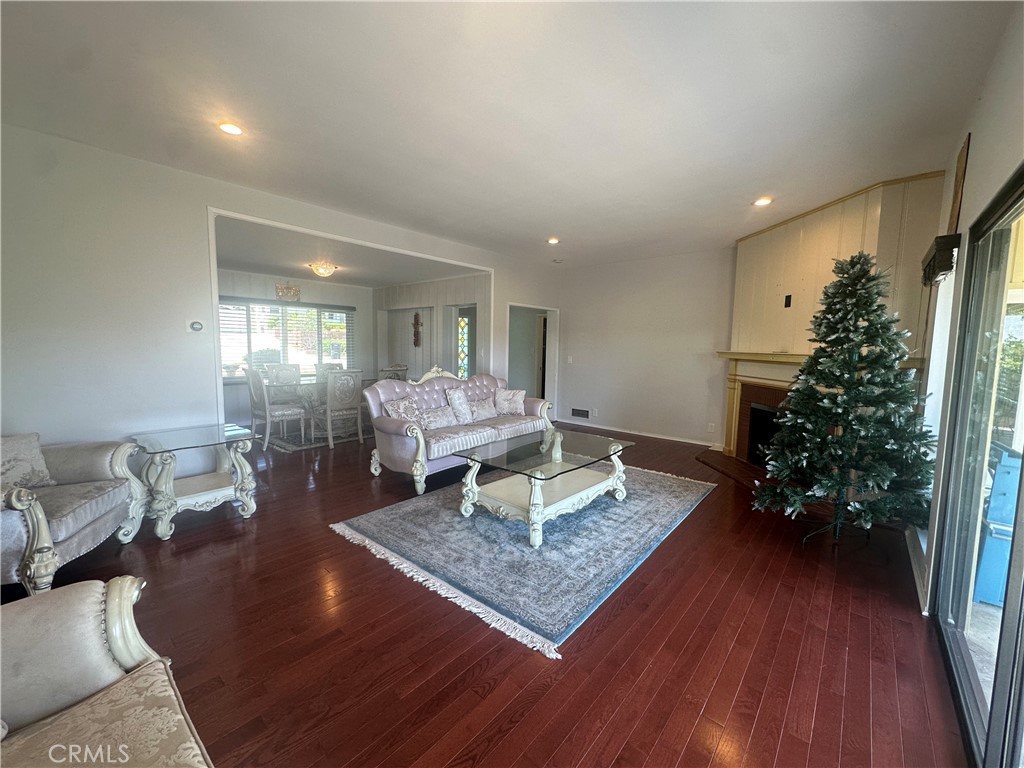 1201 Imperial Property Photo 2
