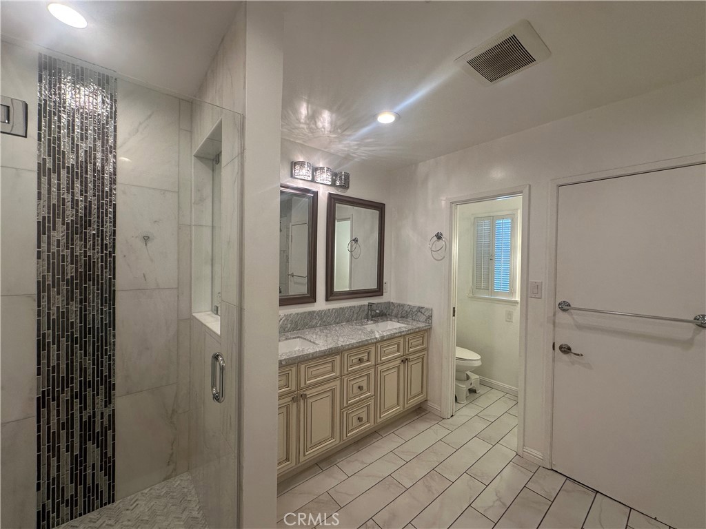 1201 Imperial Property Photo 9