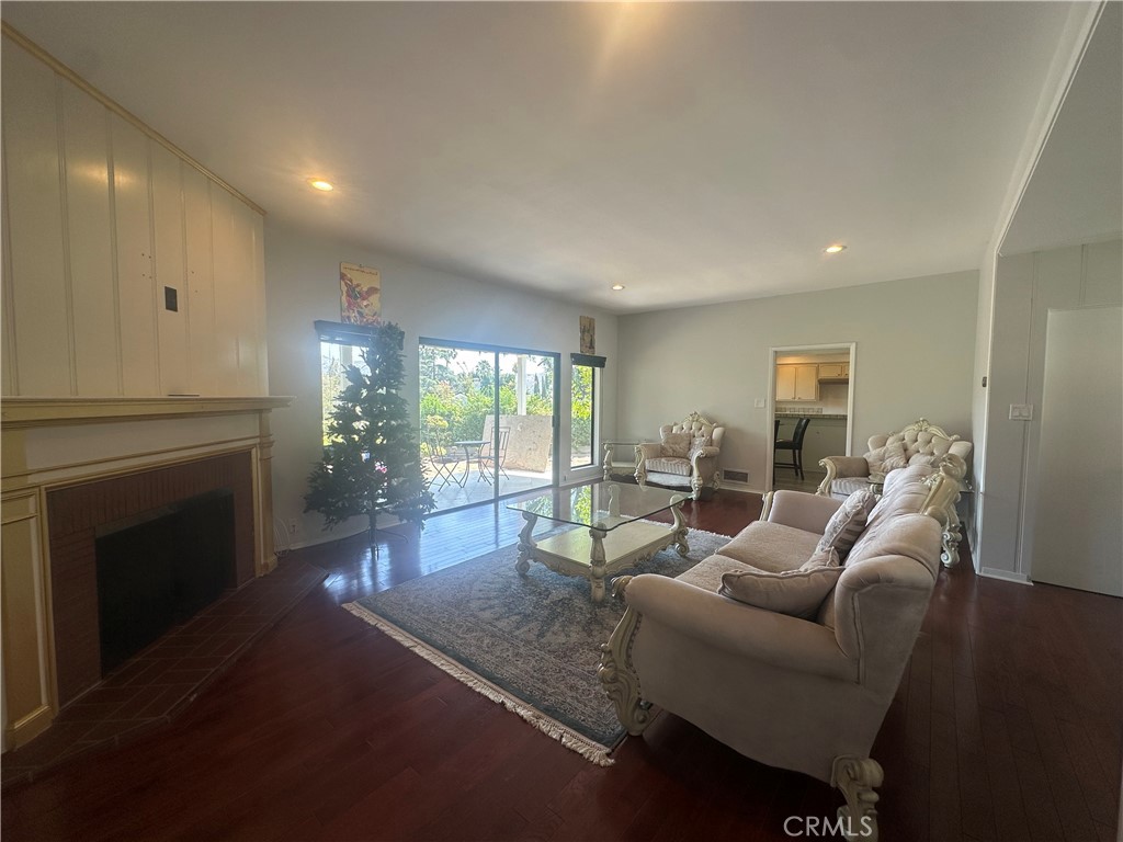1201 Imperial Property Photo 20