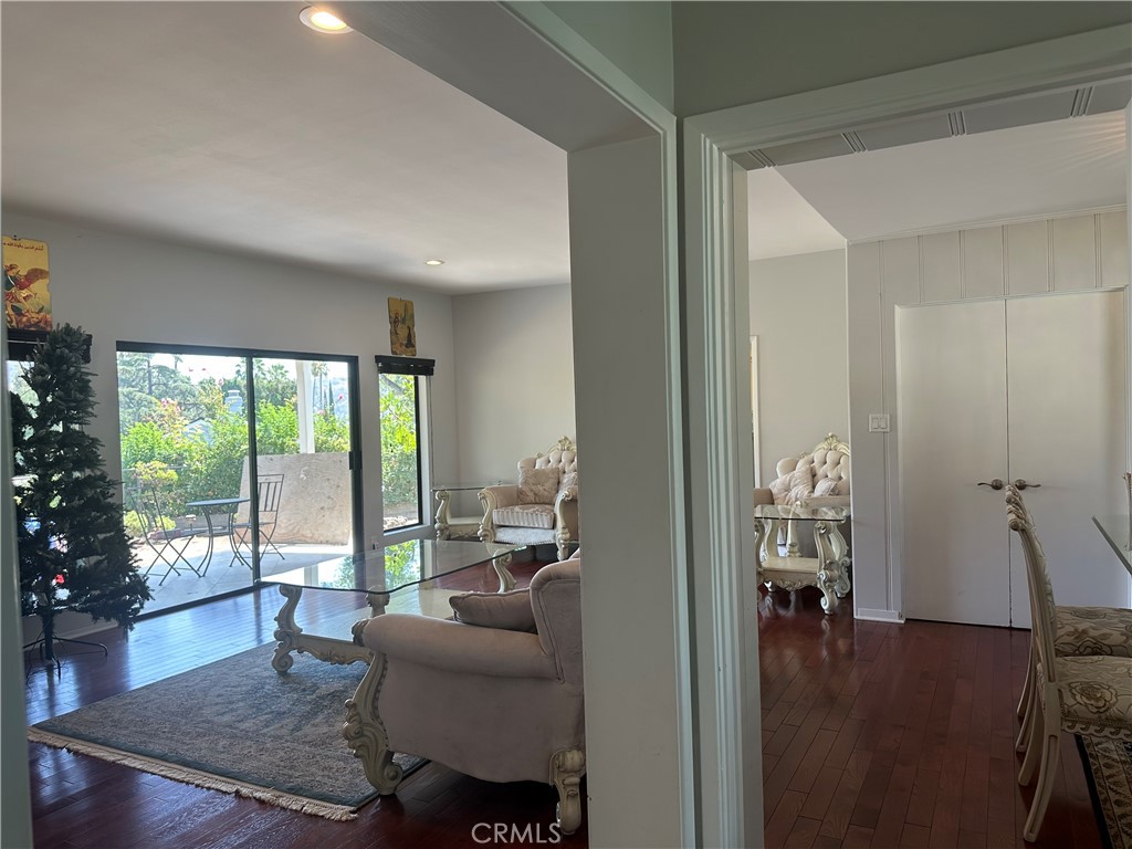 1201 Imperial Property Photo 40
