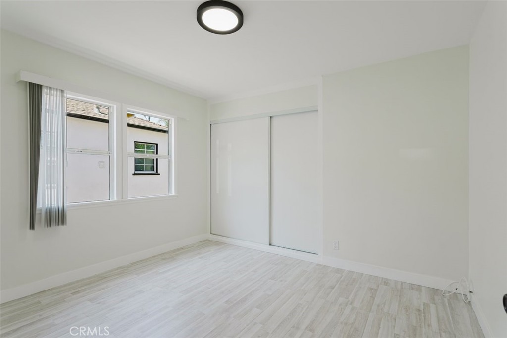 10423 -10425 Mcclemont Avenue Property Photo 29