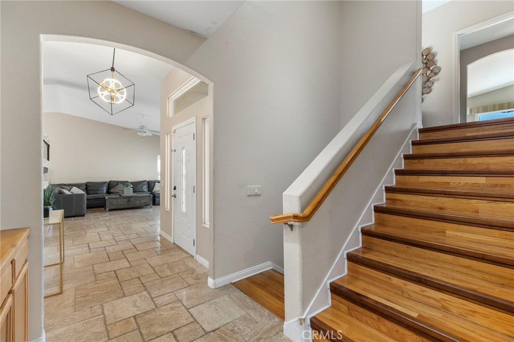 24384 Rutherford Property Photo 3