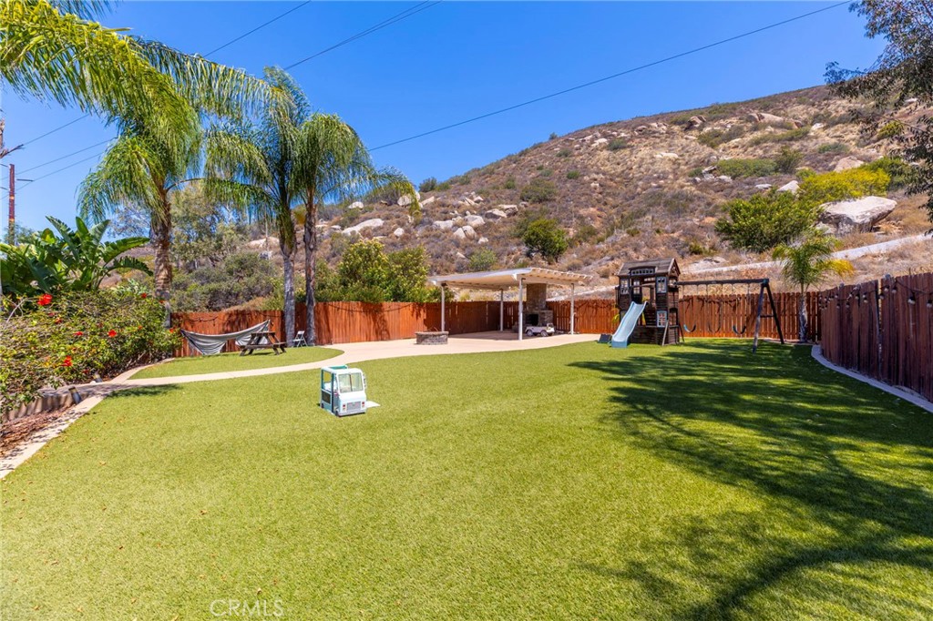 24384 Rutherford Property Photo 30