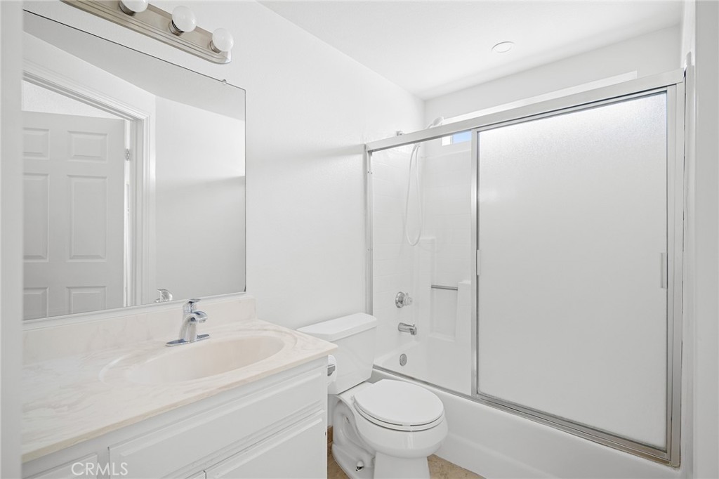 6406 Denny Avenue 5 Property Photo 14