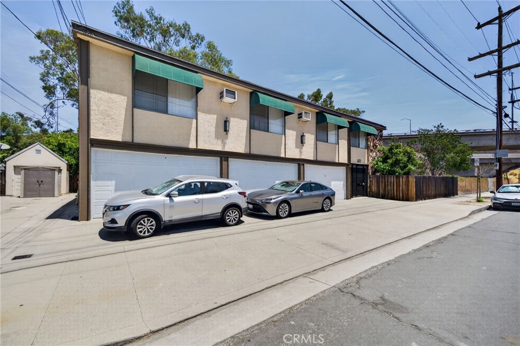 1459 Stanley Property Photo 3