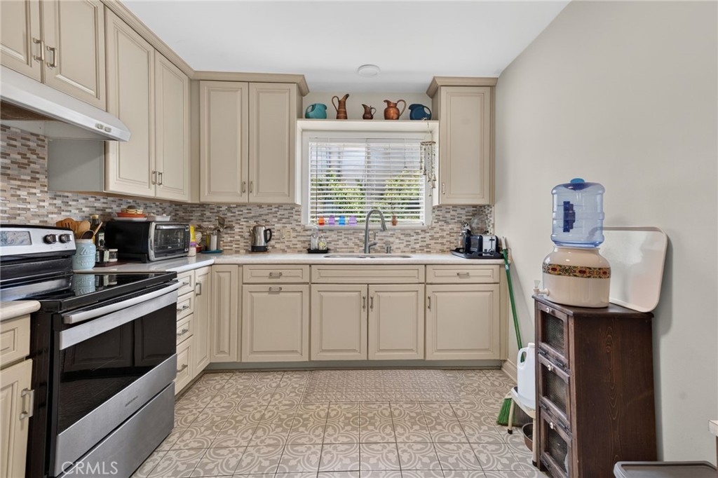 1459 Stanley Property Photo 18