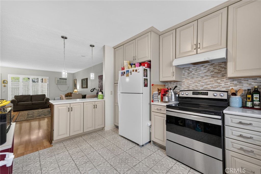 1459 Stanley Property Photo 21