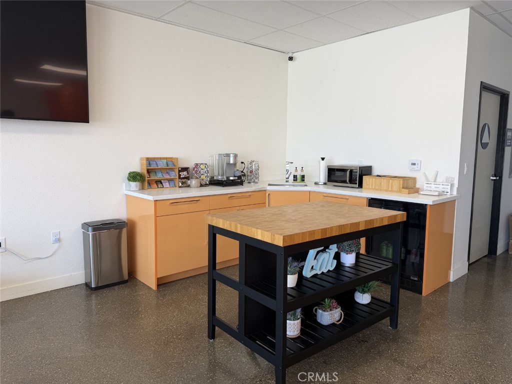 3069 Foothill Property Photo 4