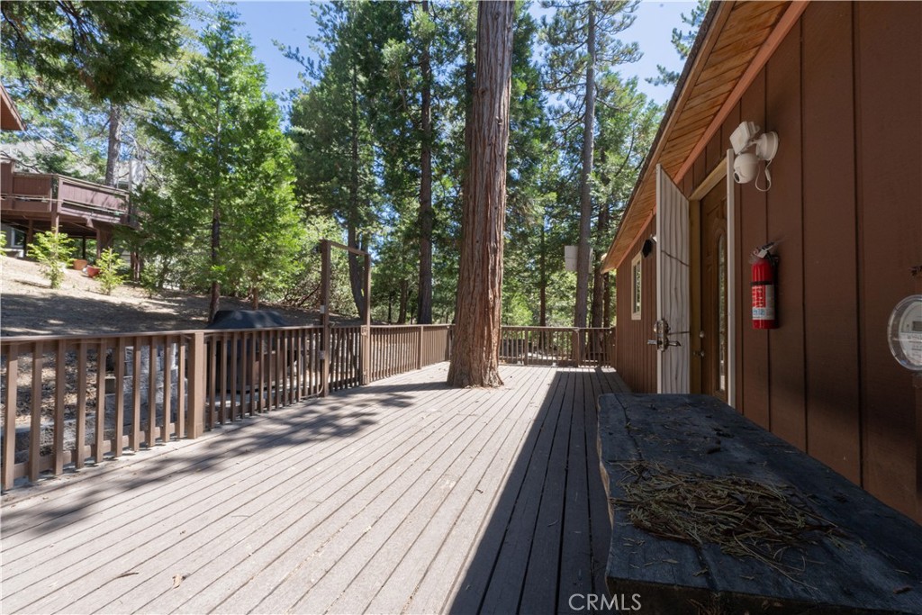 392 Pioneer Property Photo 11