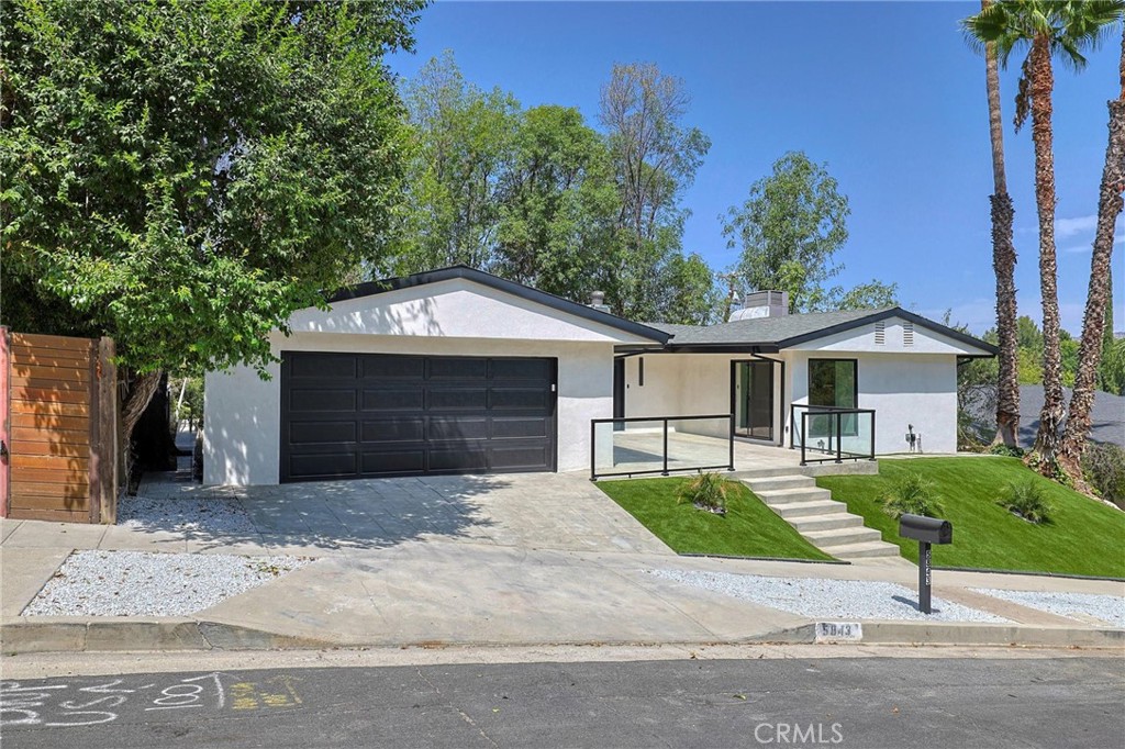5843 Nevada Property Photo 1