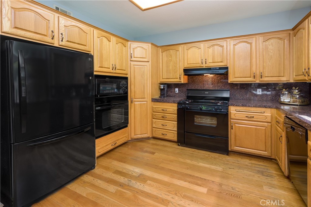 29324 Begonias Lane Property Photo 10