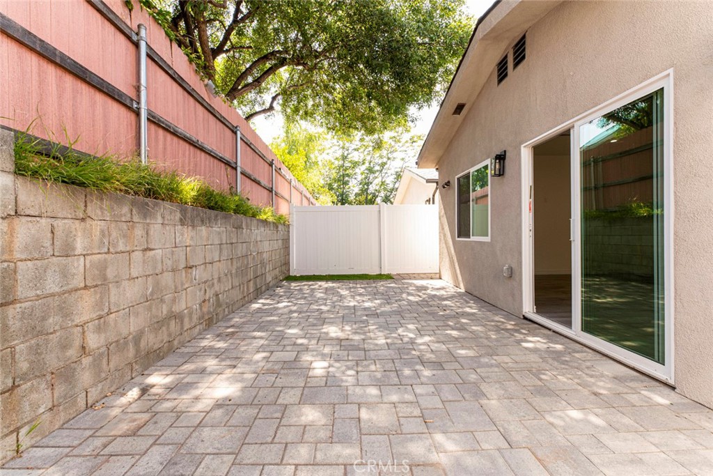 7858 Kyle Property Photo 8