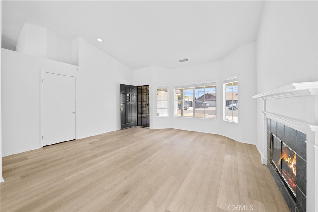 42 Whirlaway Property Photo 6