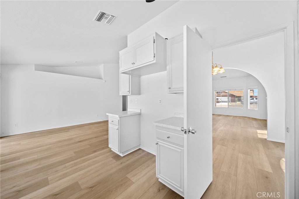 42 Whirlaway Property Photo 12
