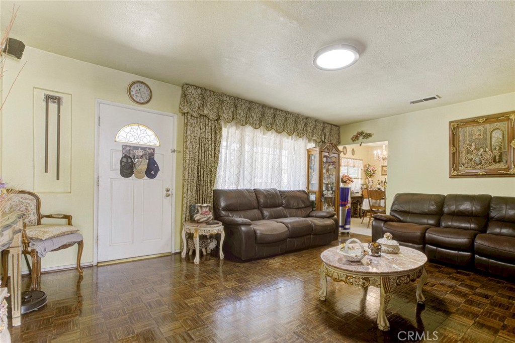 426 Sonora Avenue Property Photo 3