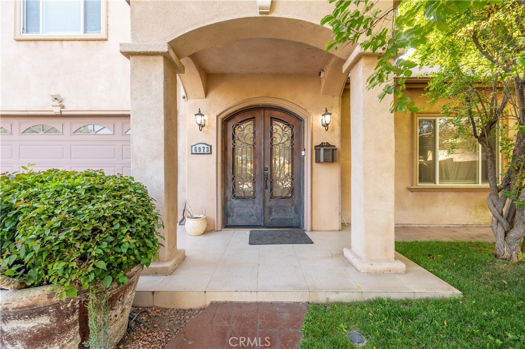 6973 Varna Avenue Property Photo 1