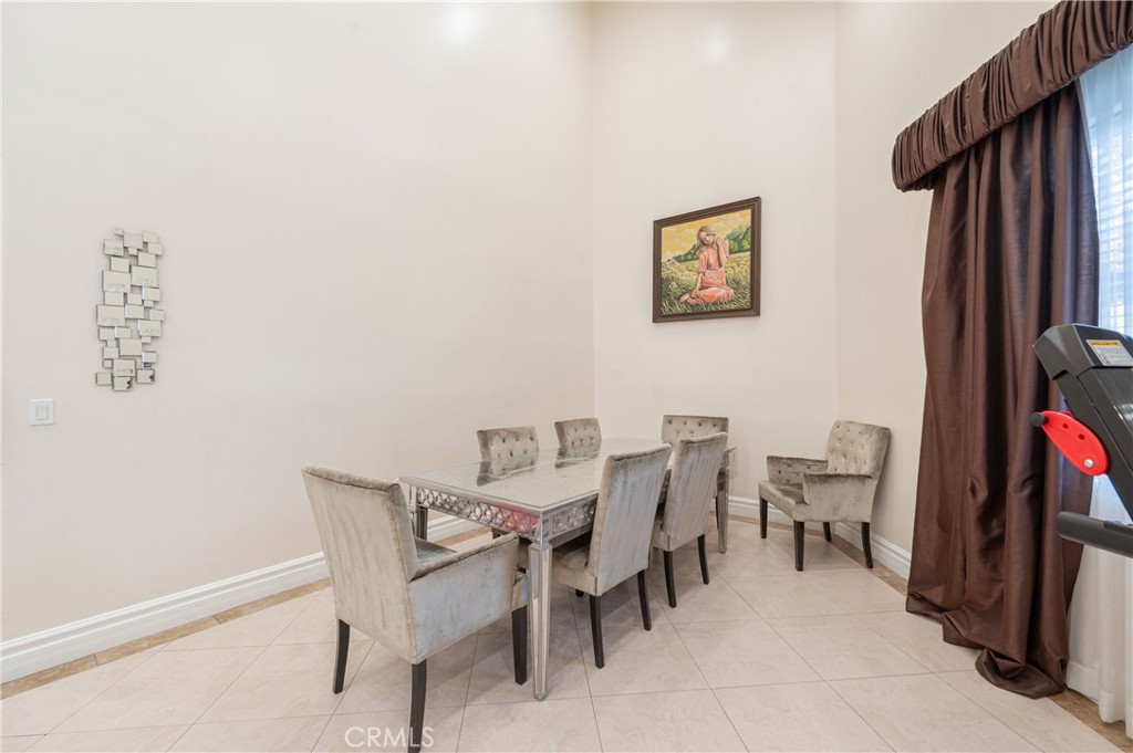 6973 Varna Avenue Property Photo 9