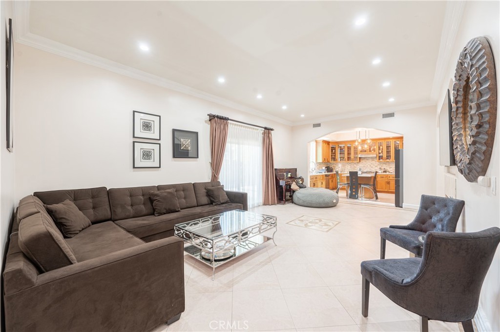 6973 Varna Avenue Property Photo 15