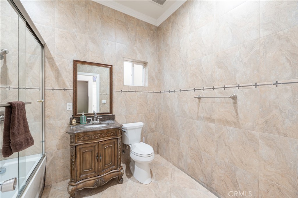 6973 Varna Avenue Property Photo 16