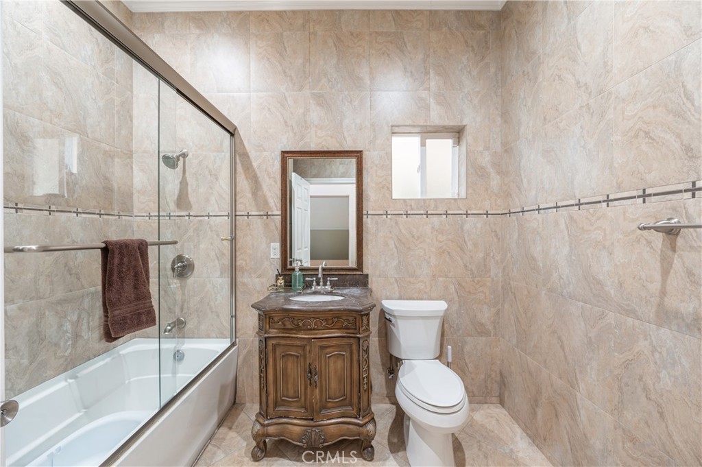 6973 Varna Avenue Property Photo 17