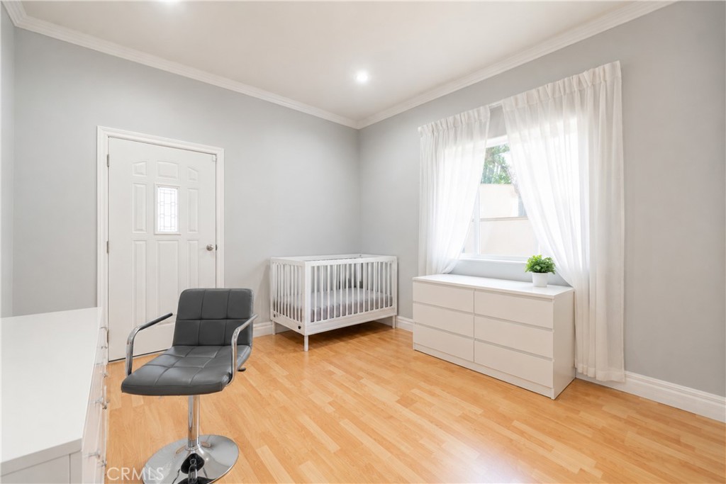 6973 Varna Avenue Property Photo 19
