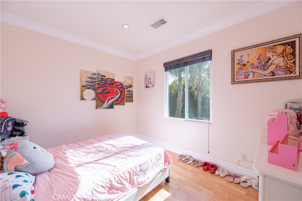 6973 Varna Avenue Property Photo 25