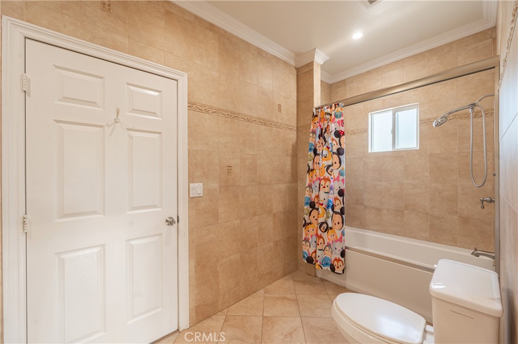 6973 Varna Avenue Property Photo 27