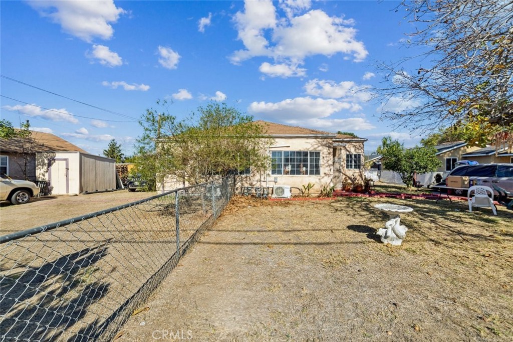 938 E 2nd Street Property Photo 1