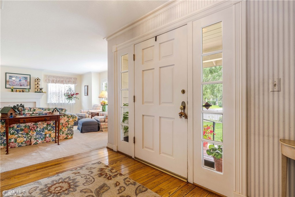 1714 Riverside Property Photo 8