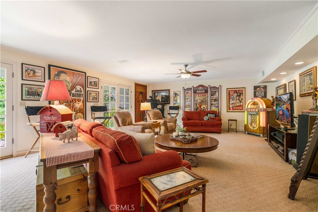 1714 Riverside Property Photo 15