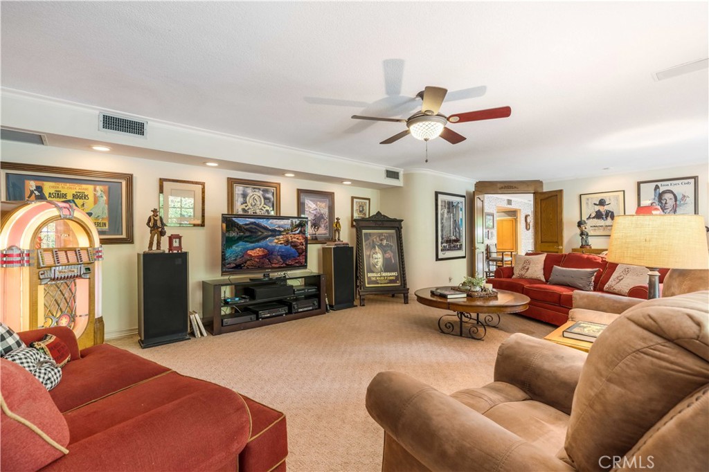 1714 Riverside Property Photo 16