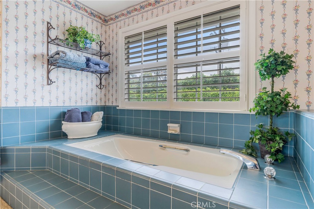 1714 Riverside Property Photo 22