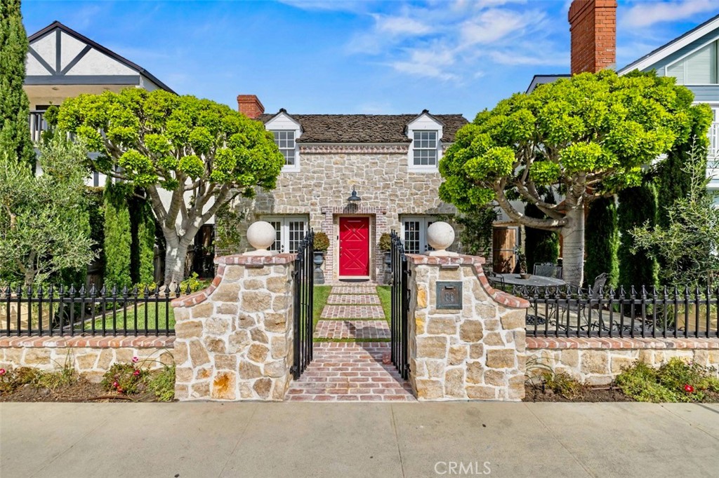 89 Rivo Alto Canal Property Photo 1