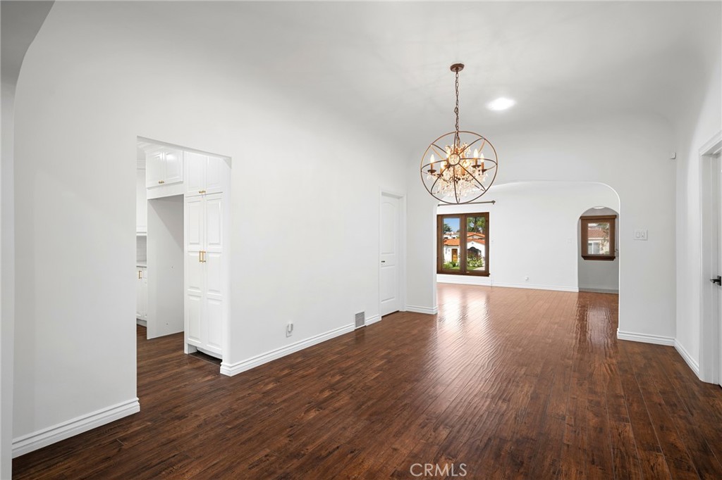 1560 Ridgeway Drive Property Photo 8
