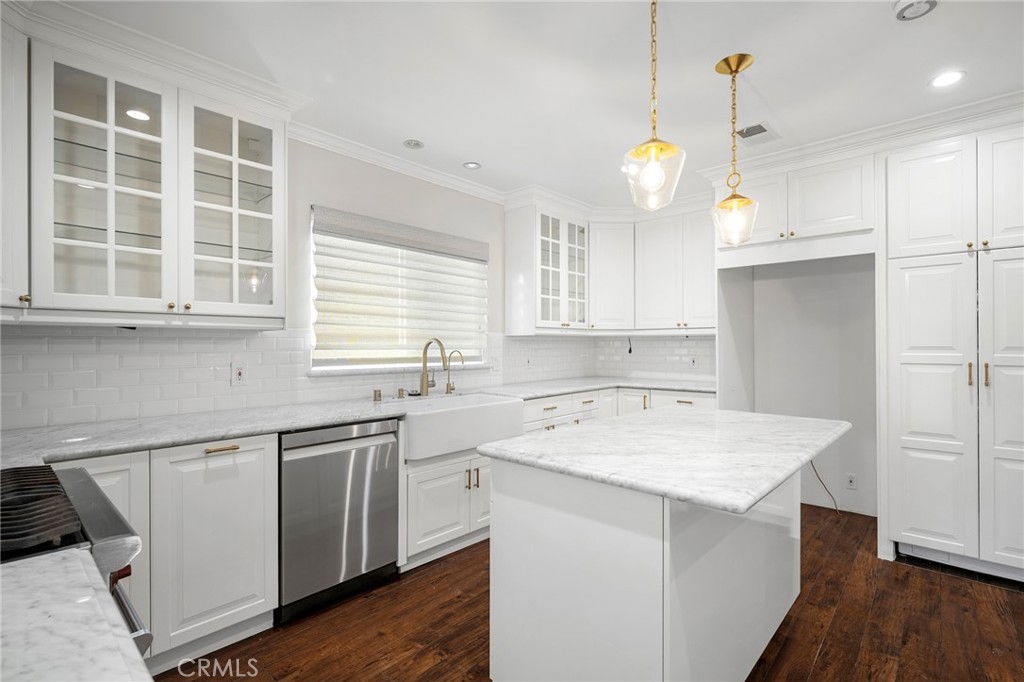 1560 Ridgeway Drive Property Photo 11