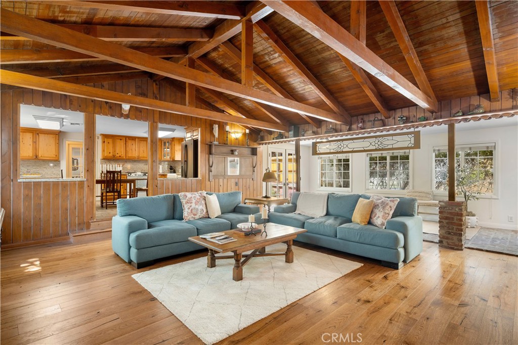12101 Spring Trail Property Photo 4